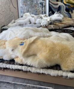 Alternative view of THẢM LÔNG CỪU NGUYÊN TẤM