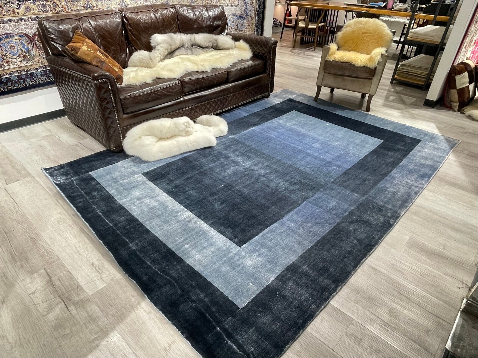 YEUS SERIES - Ảnh 2