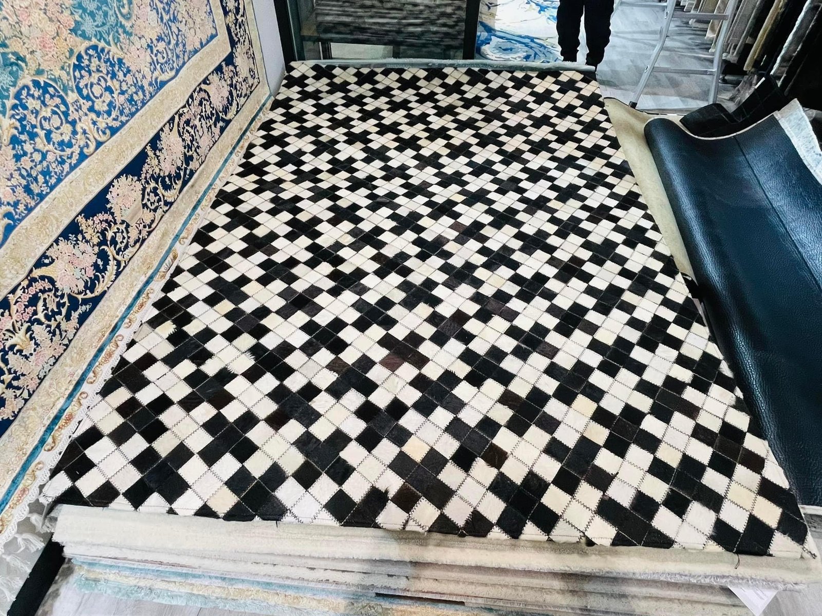 10-LUXEMBUG SERIES - Ảnh 6